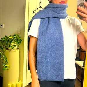Wool scarf